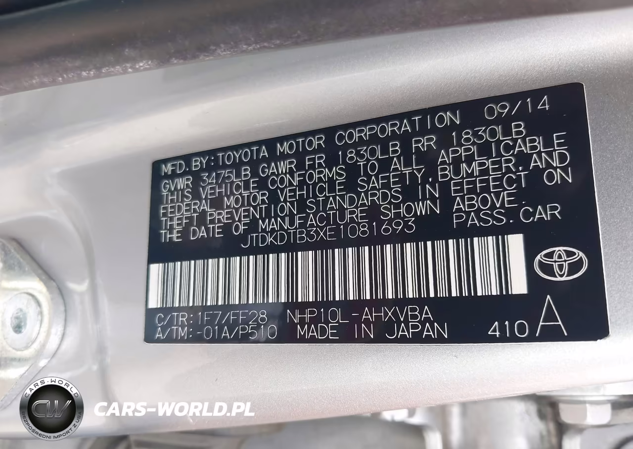2014 Toyota Prius C Two VIN:JTDKDTB3XE1081693 - 9