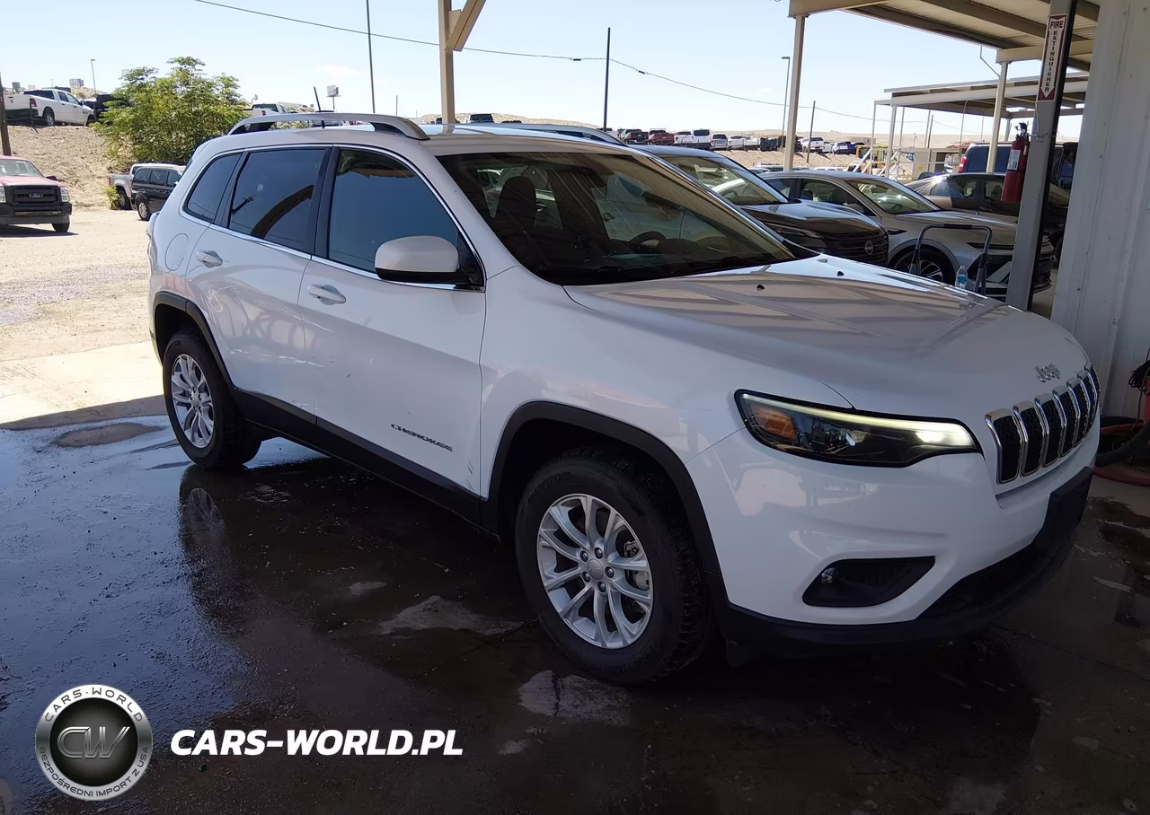 2019 Jeep Cherokee Latitude 4X4 – zdjęcie 1 z 16