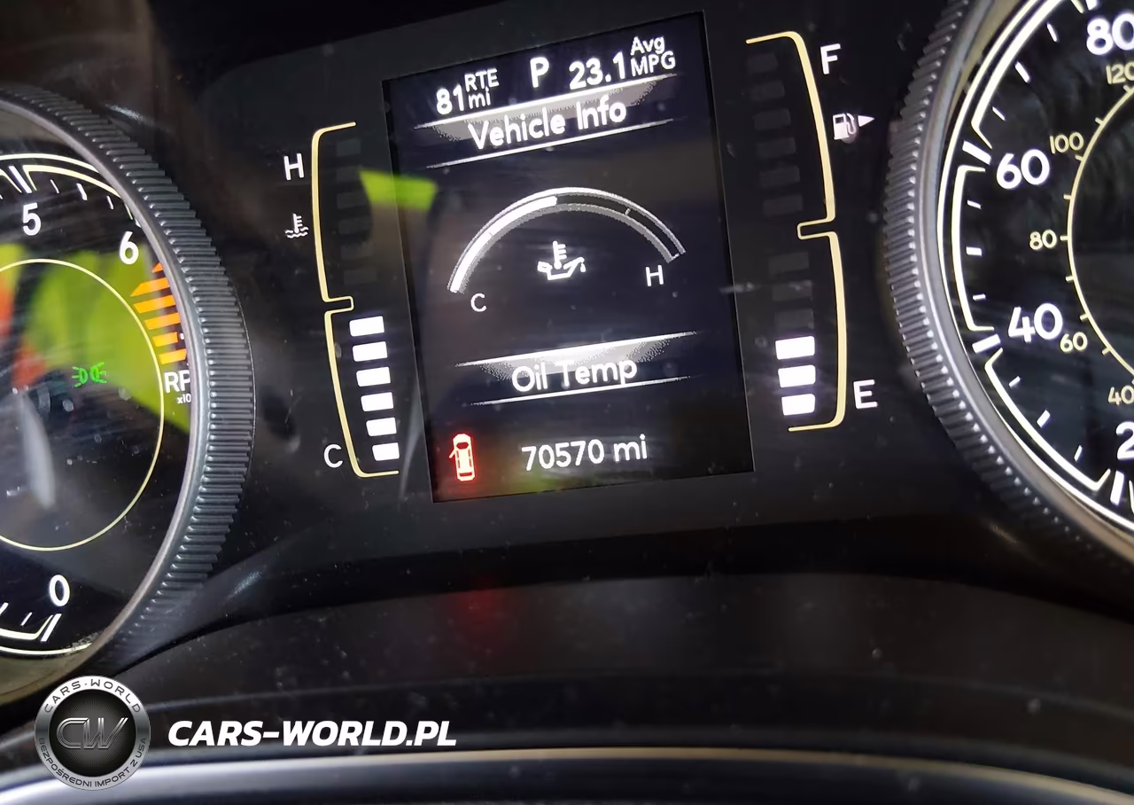 2019 Jeep Cherokee Latitude 4X4 VIN:1C4PJMCB4KD423885 - 15