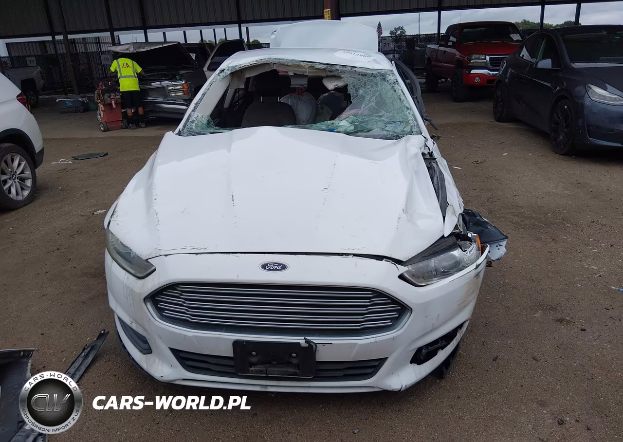 2016 Ford Fusion S VIN:3FA6P0G77GR224259 - 10