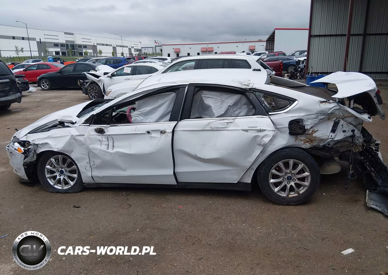 2016 Ford Fusion S VIN:3FA6P0G77GR224259 - 12