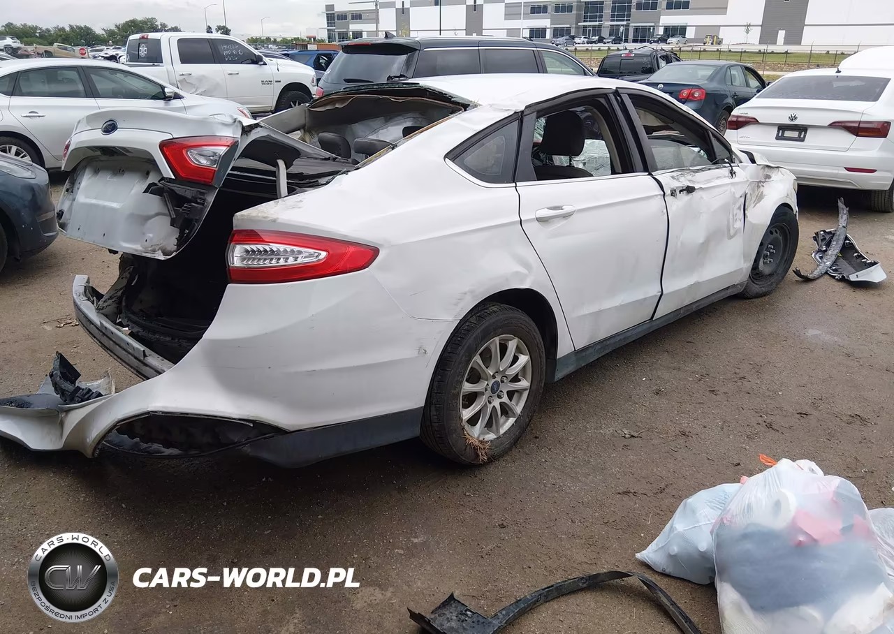 2016 Ford Fusion S VIN:3FA6P0G77GR224259 - 4