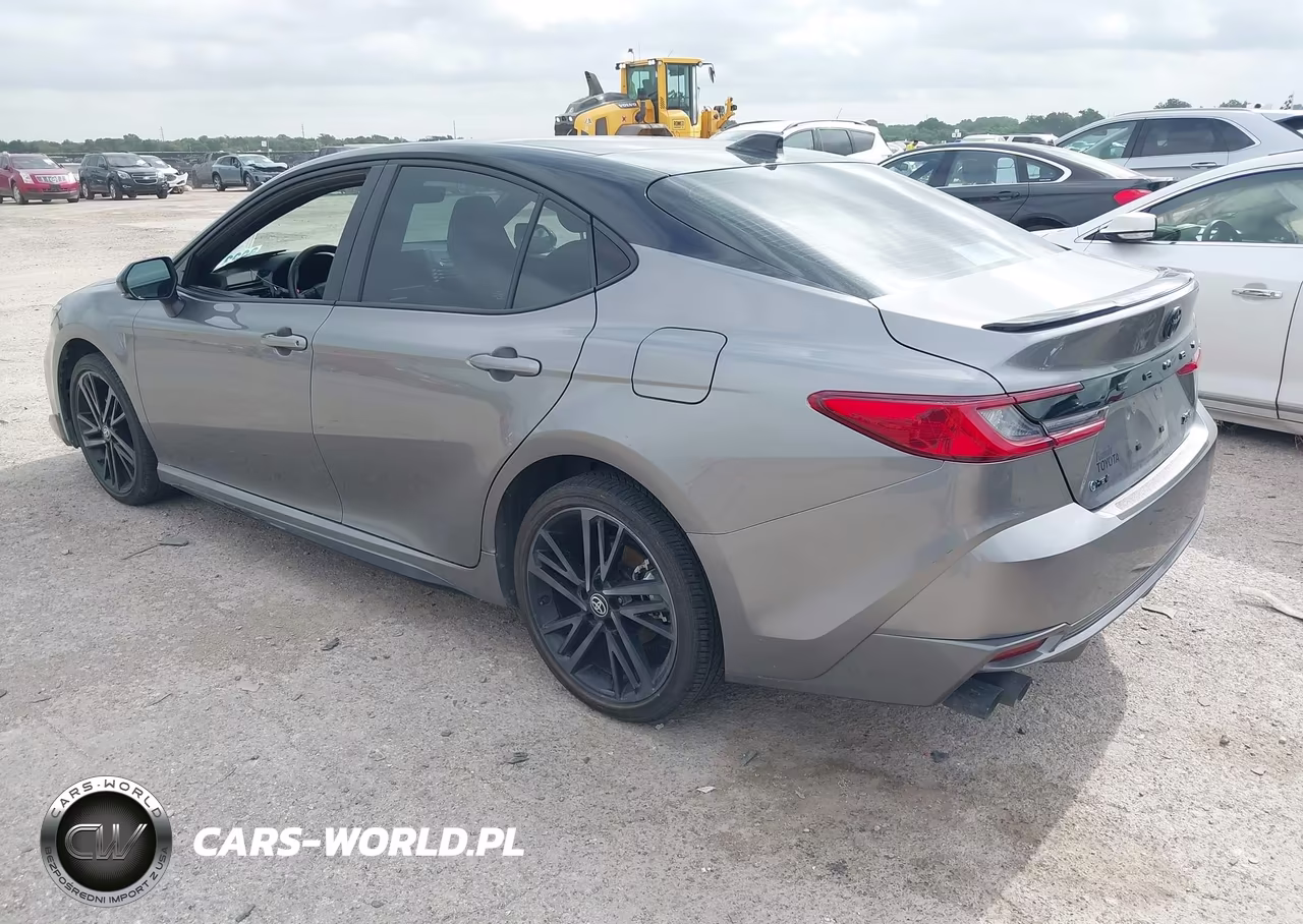 2025 Toyota Camry Xse VIN:4T1DAACK3SU575413 - 3