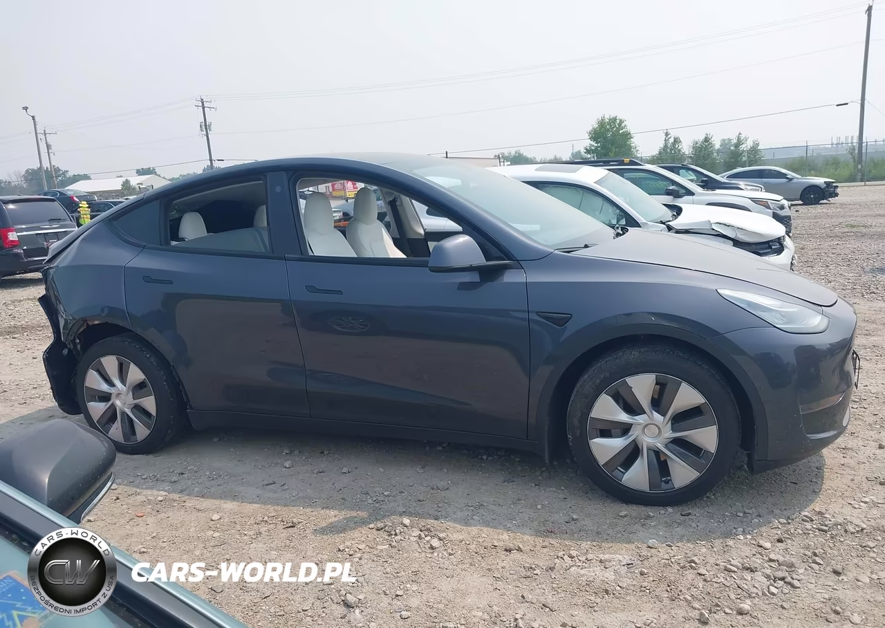 2021 Tesla Model Y Long Range Dual Motor All-Wheel Drive VIN:5YJYGDEE5MF263005 - 13