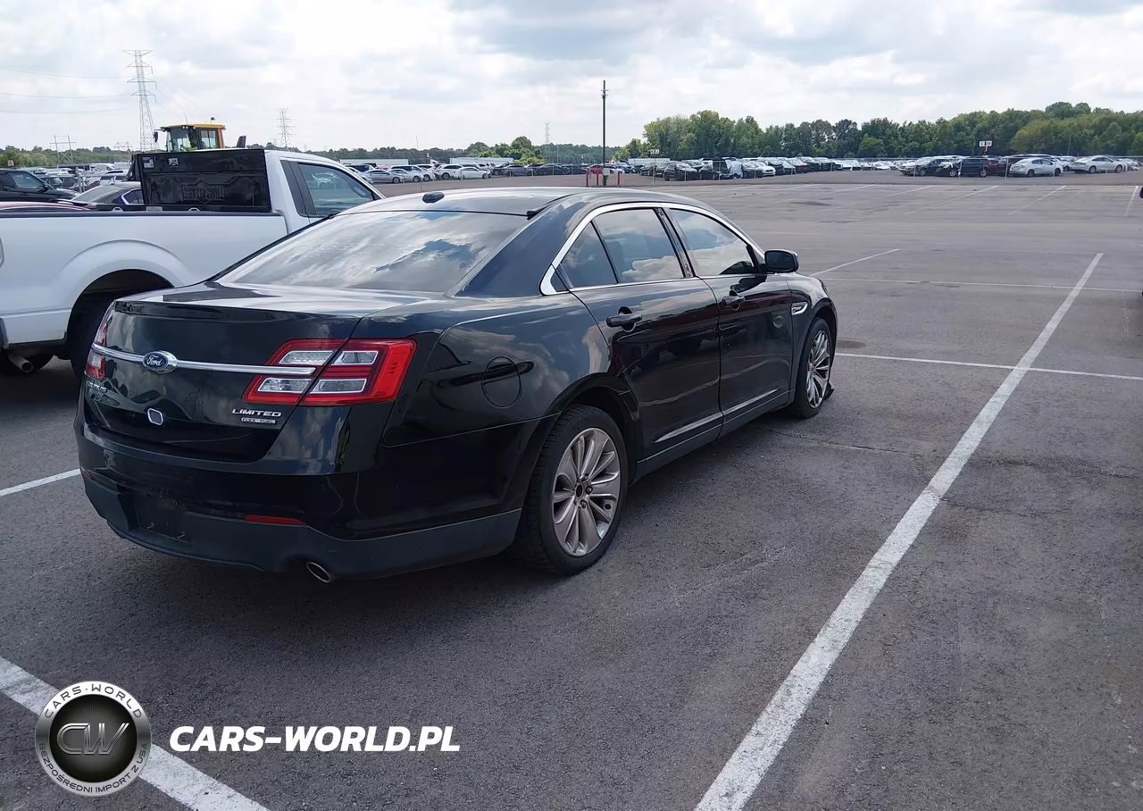 2017 Ford Taurus Limited VIN:1FAHP2F8XHG104446 - 4