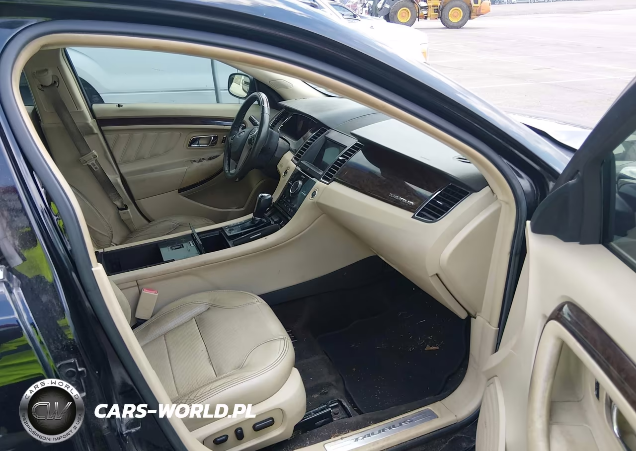 2017 Ford Taurus Limited VIN:1FAHP2F8XHG104446 - 5