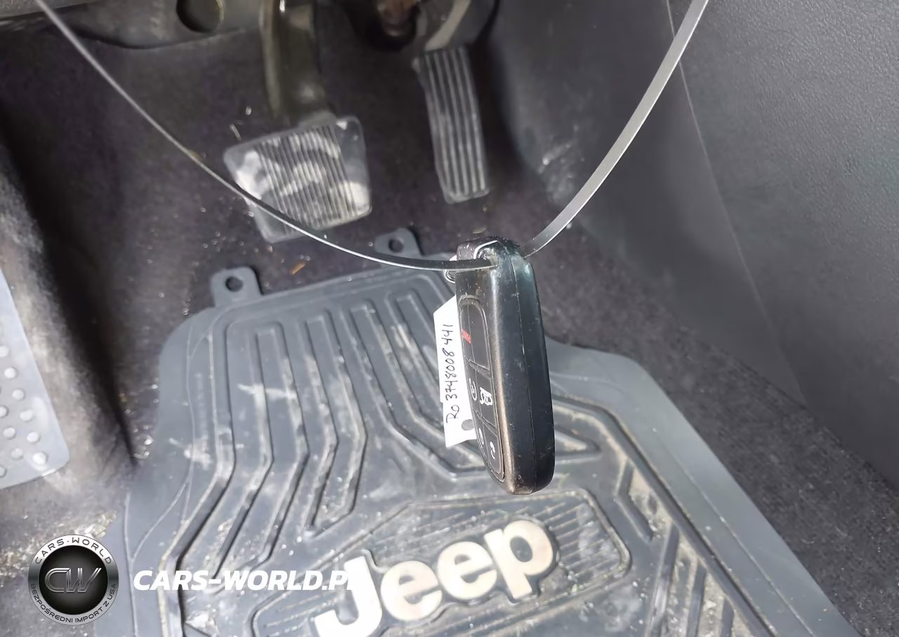 2016 Jeep Cherokee 75Th Anniversary VIN:1C4PJMCB2GW299367 - 11