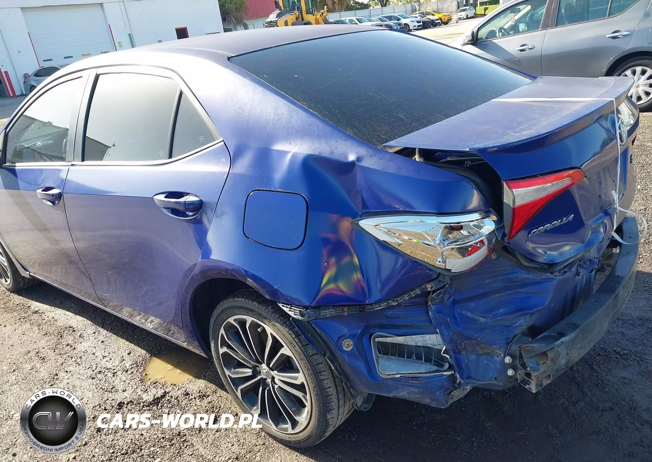 2015 Toyota Corolla S Plus VIN:5YFBURHE0FP309127 - 6