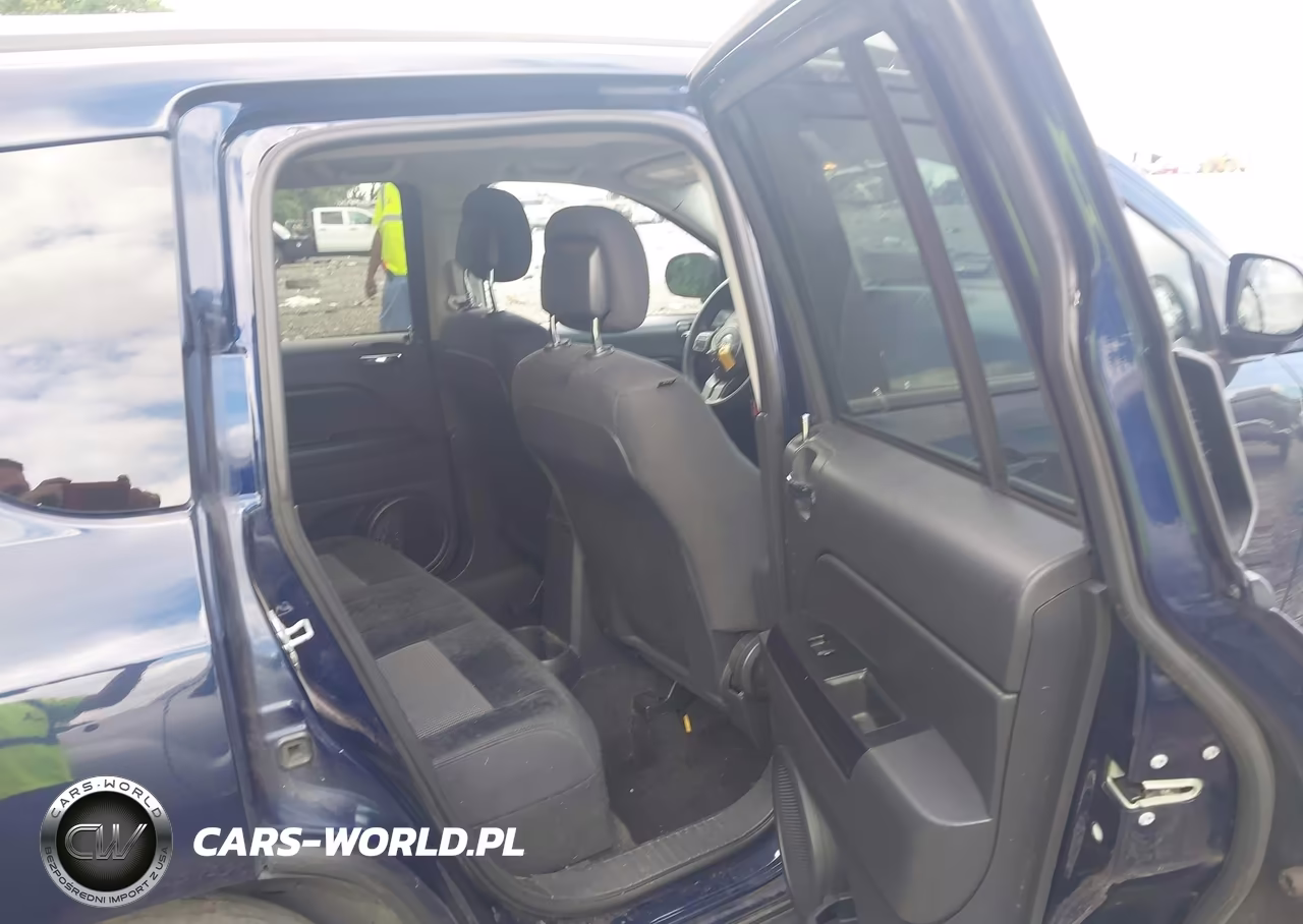 2014 Jeep Compass Sport VIN:1C4NJCBA6ED793766 - 8