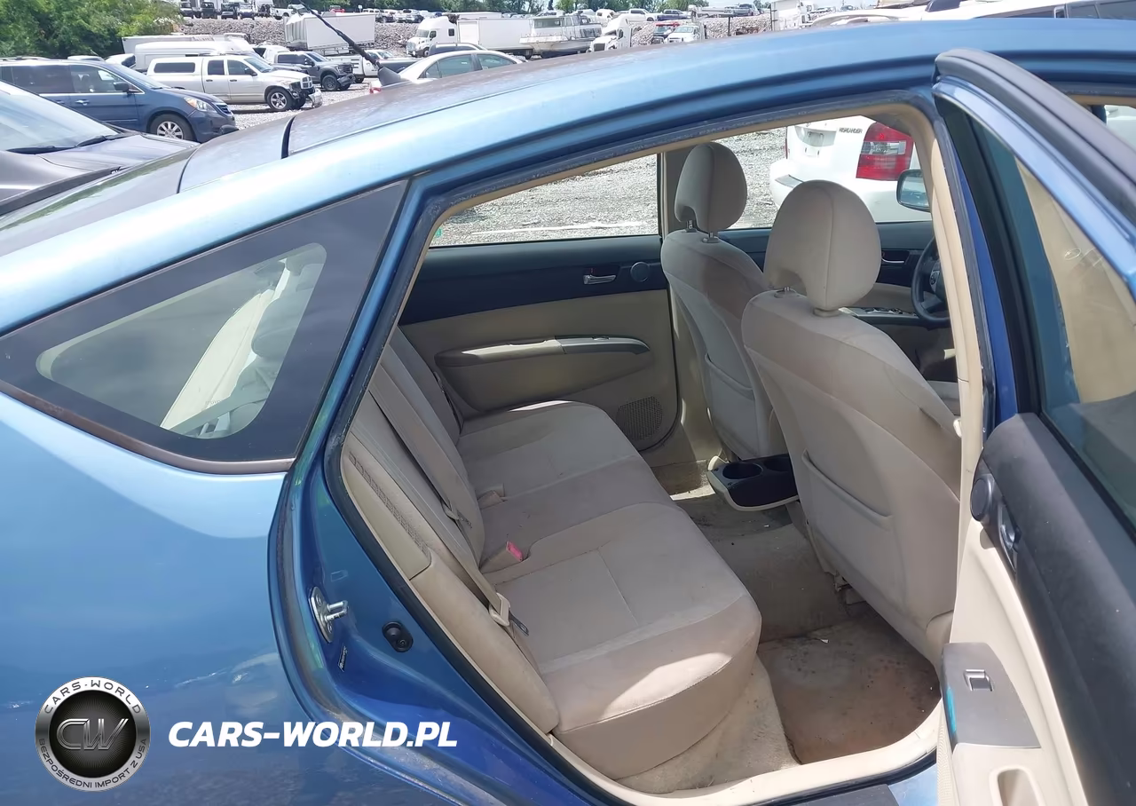 2004 Toyota Prius VIN:JTDKB20U140093943 - 8
