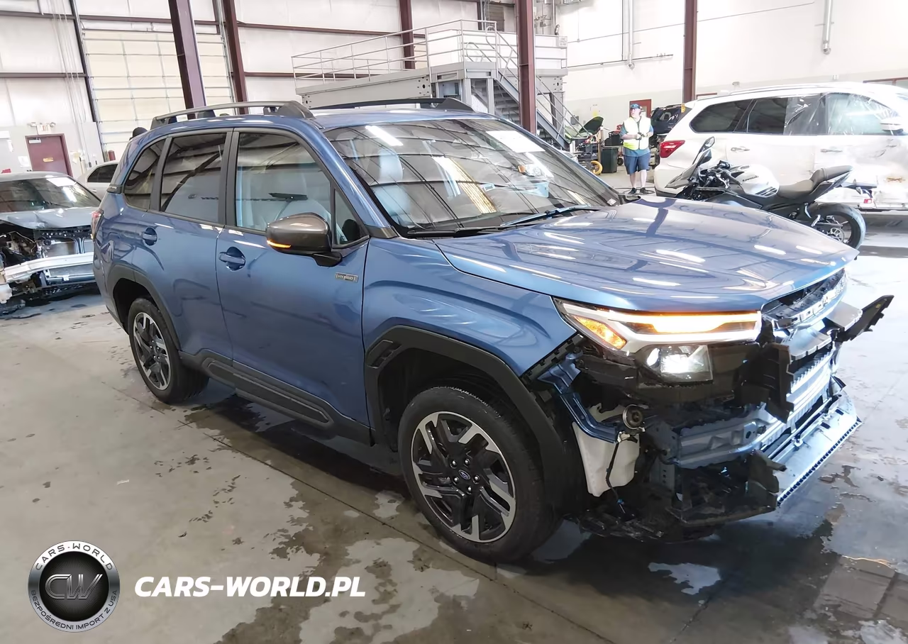 2025 Subaru Forester Limited Hybrid – zdjęcie 1 z 16