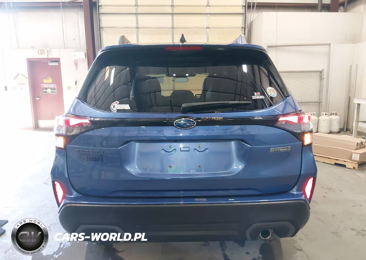 2025 Subaru Forester Limited Hybrid VIN:JF2SLSRD9SH400128 - 16