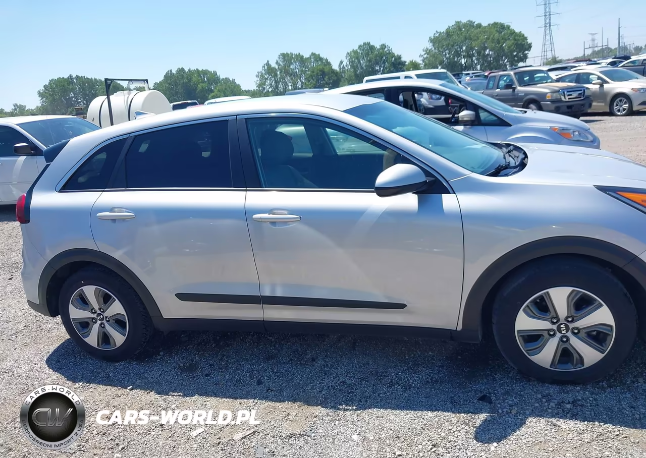 2019 Kia Niro Fe VIN:KNDCB3LC3K5299469 - 13
