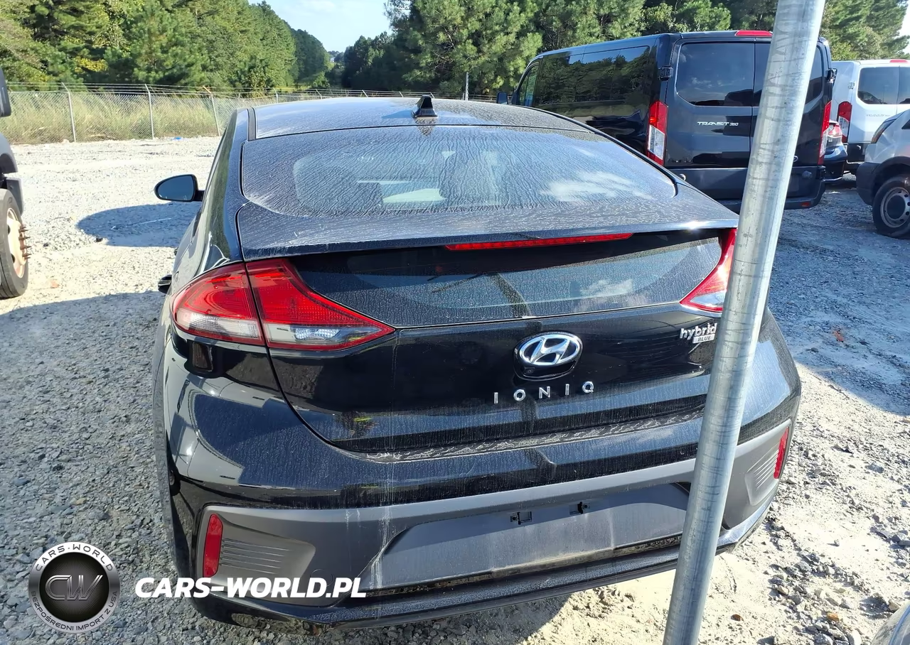 2020 Hyundai Ioniq Hybrid Blue VIN:KMHC65LC2LU217623 - 16