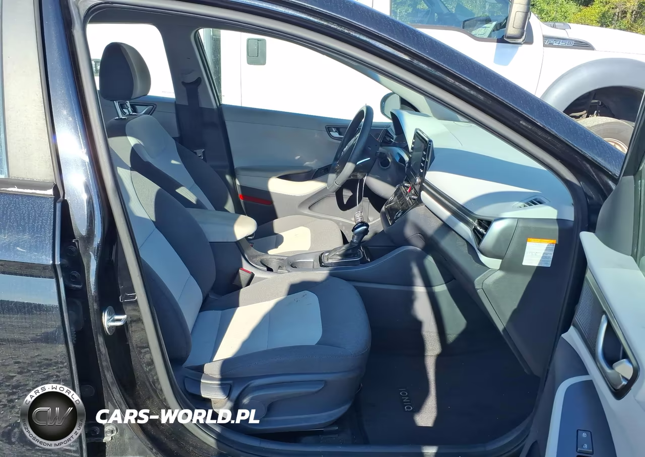 2020 Hyundai Ioniq Hybrid Blue VIN:KMHC65LC2LU217623 - 5