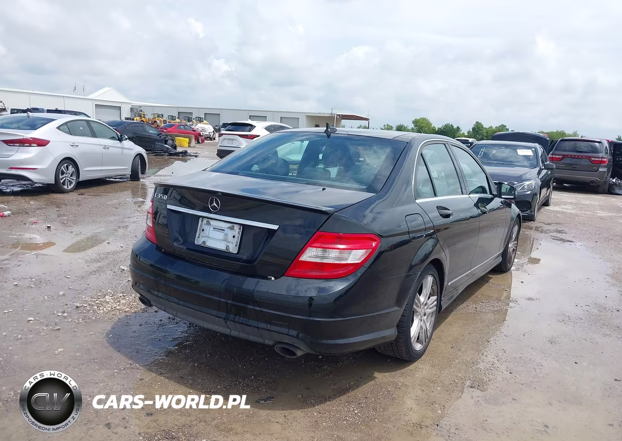 2011 Mercedes-Benz C 350 Sport VIN:WDDGF5GB6BF646327 - 4