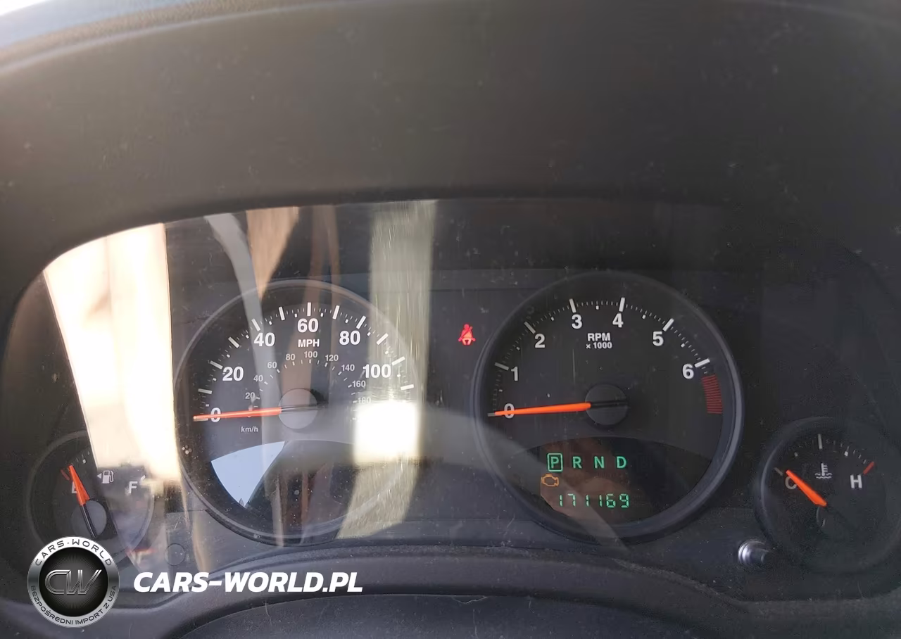 2013 Jeep Patriot Latitude VIN:1C4NJRFB6DD212707 - 7