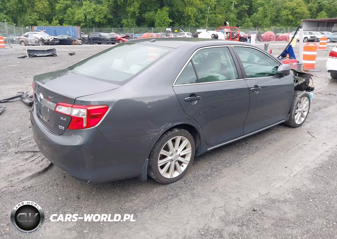 2012 Toyota Camry Hybrid Xle VIN:4T1BD1FK3CU058821 - 4