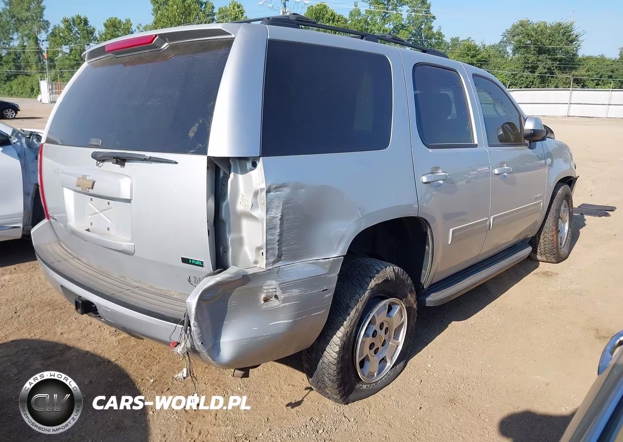 2011 Chevrolet Tahoe Ls VIN:1GNSCAE05BR360837 - 4