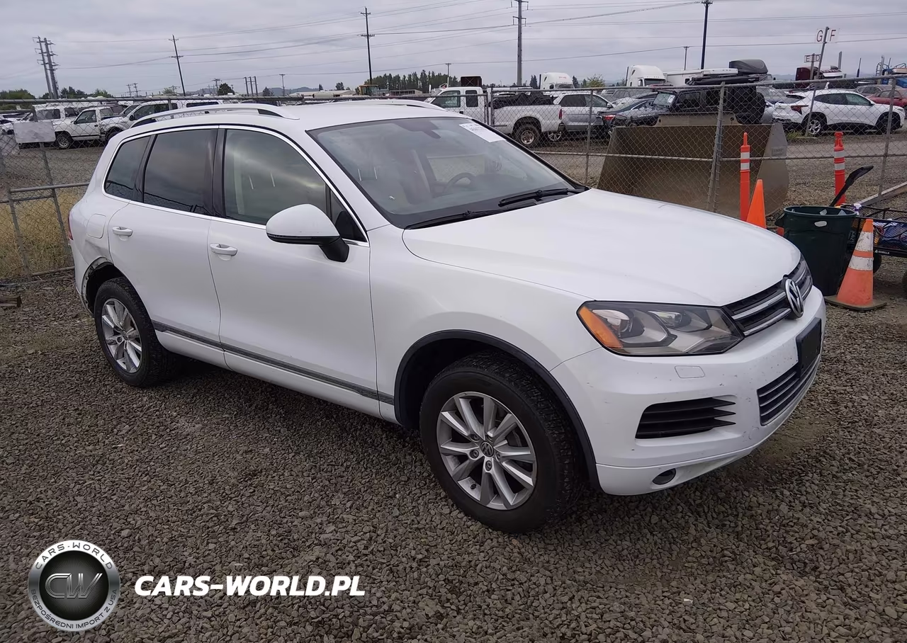 2014 Volkswagen Touareg 3.6L Sport VIN:WVGEF9BP5ED007301 - 1