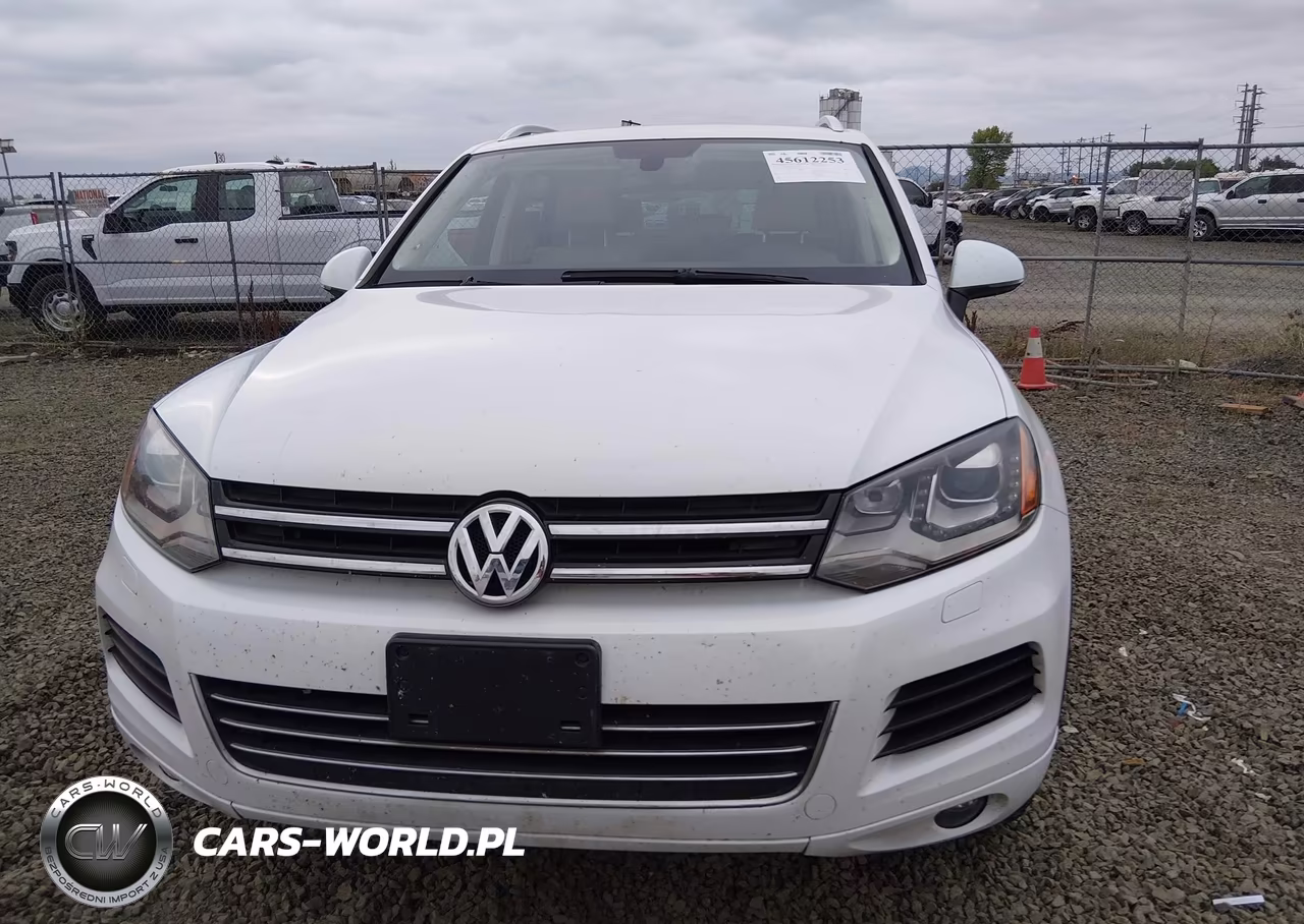 2014 Volkswagen Touareg 3.6L Sport VIN:WVGEF9BP5ED007301 - 13