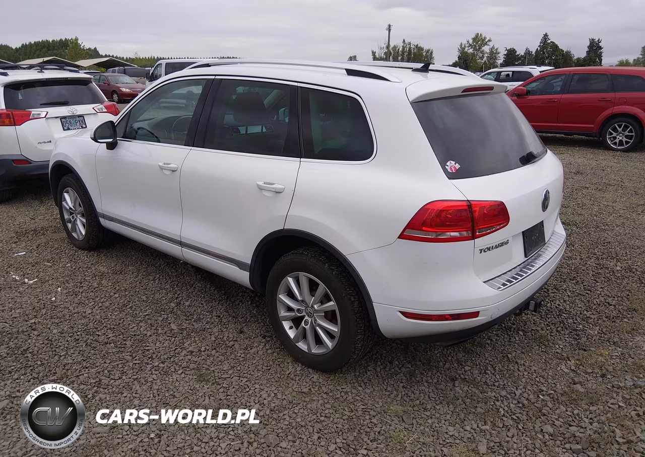 2014 Volkswagen Touareg 3.6L Sport VIN:WVGEF9BP5ED007301 - 3