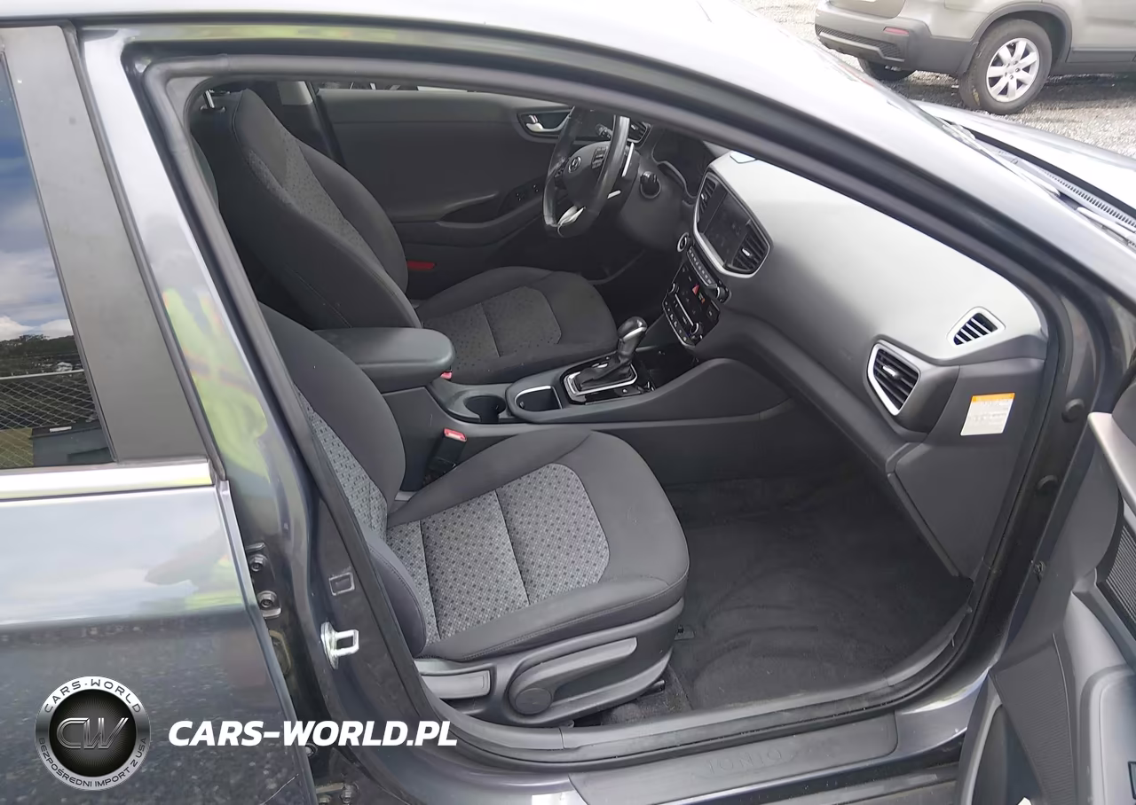 2018 Hyundai Ioniq Hybrid Sel VIN:KMHC75LC9JU062269 - 5