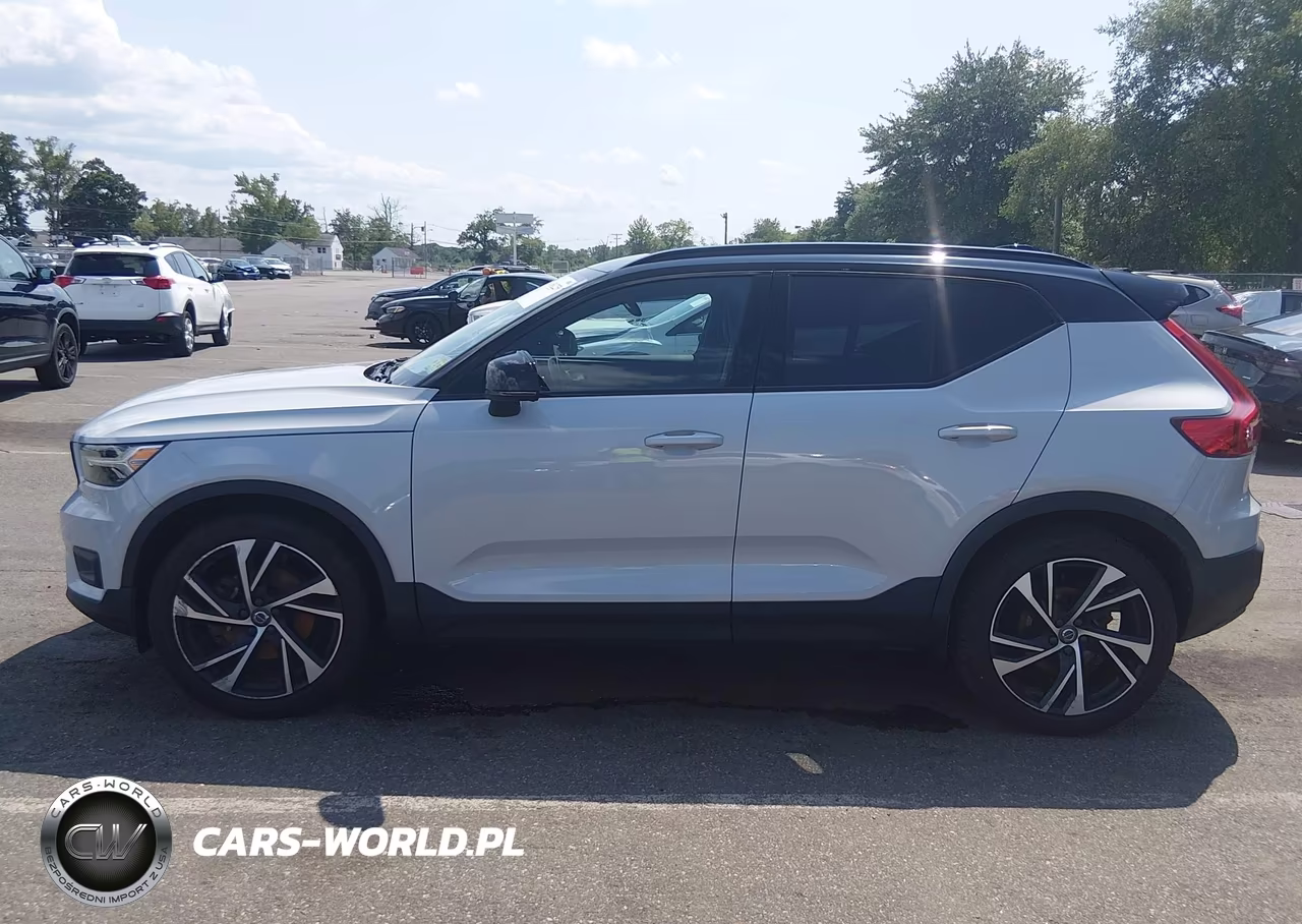 2021 Volvo Xc40 T5 R-Design VIN:YV4162UM4M2462256 - 13
