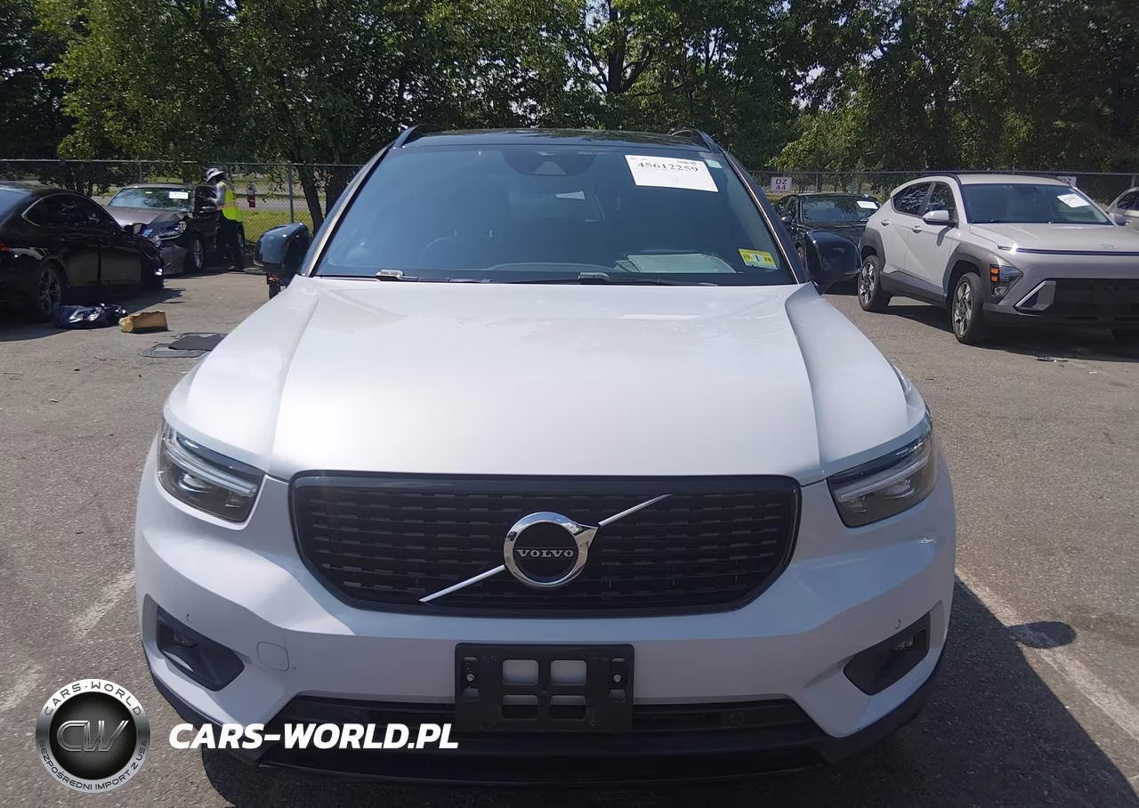 2021 Volvo Xc40 T5 R-Design VIN:YV4162UM4M2462256 - 14