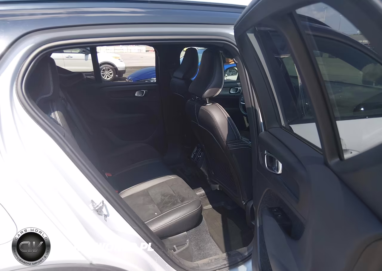 2021 Volvo Xc40 T5 R-Design VIN:YV4162UM4M2462256 - 8