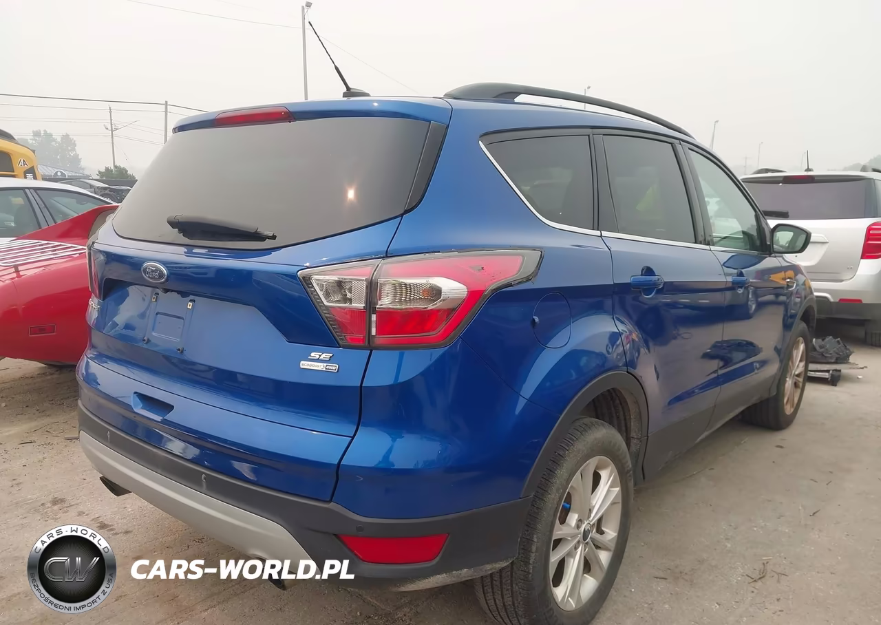 2017 Ford Escape Se VIN:1FMCU9GD5HUB27518 - 4