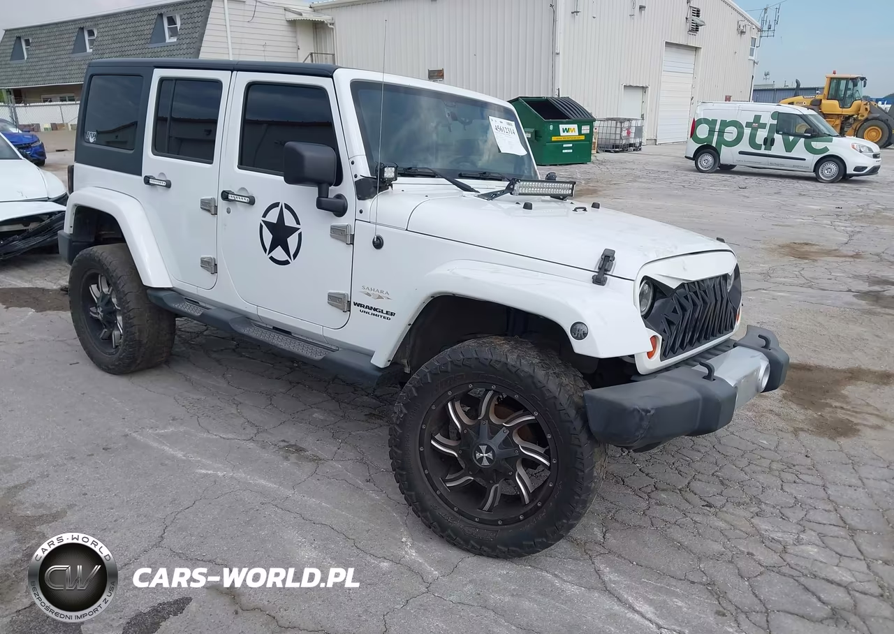 2013 Jeep Wrangler Unlimited Sahara