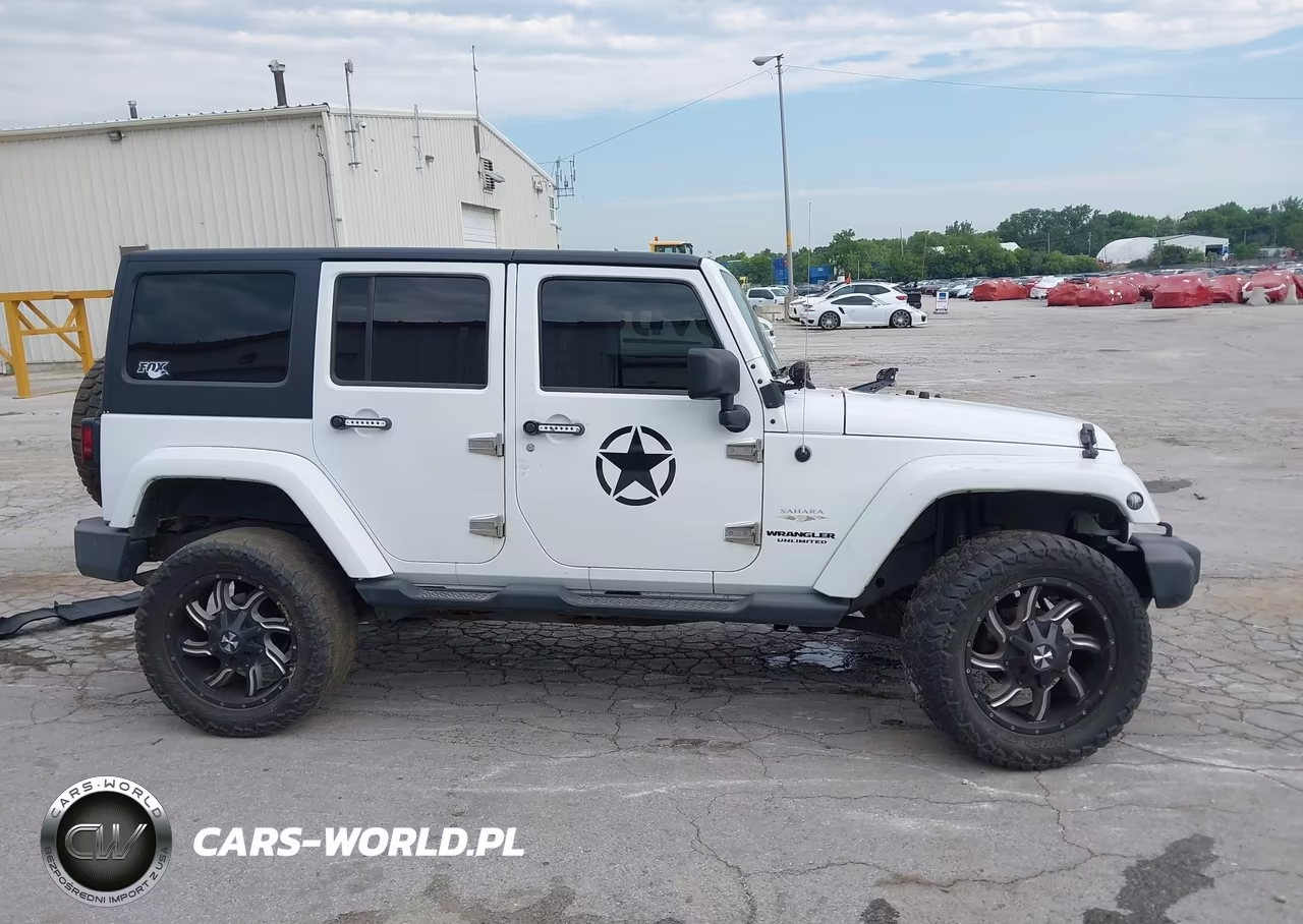 2013 Jeep Wrangler Unlimited Sahara VIN:1C4BJWEG5DL585404 - 13