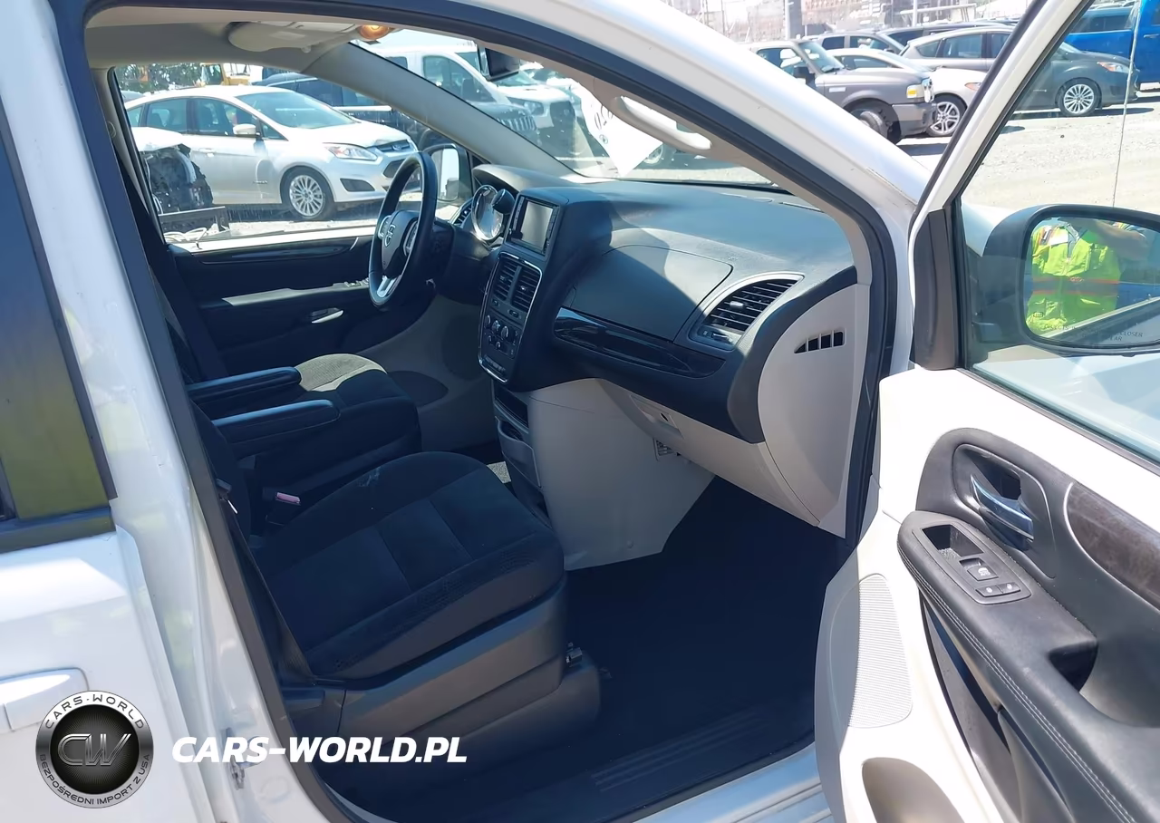 2017 Dodge Grand Caravan Se VIN:2C4RDGBG1HR740267 - 5