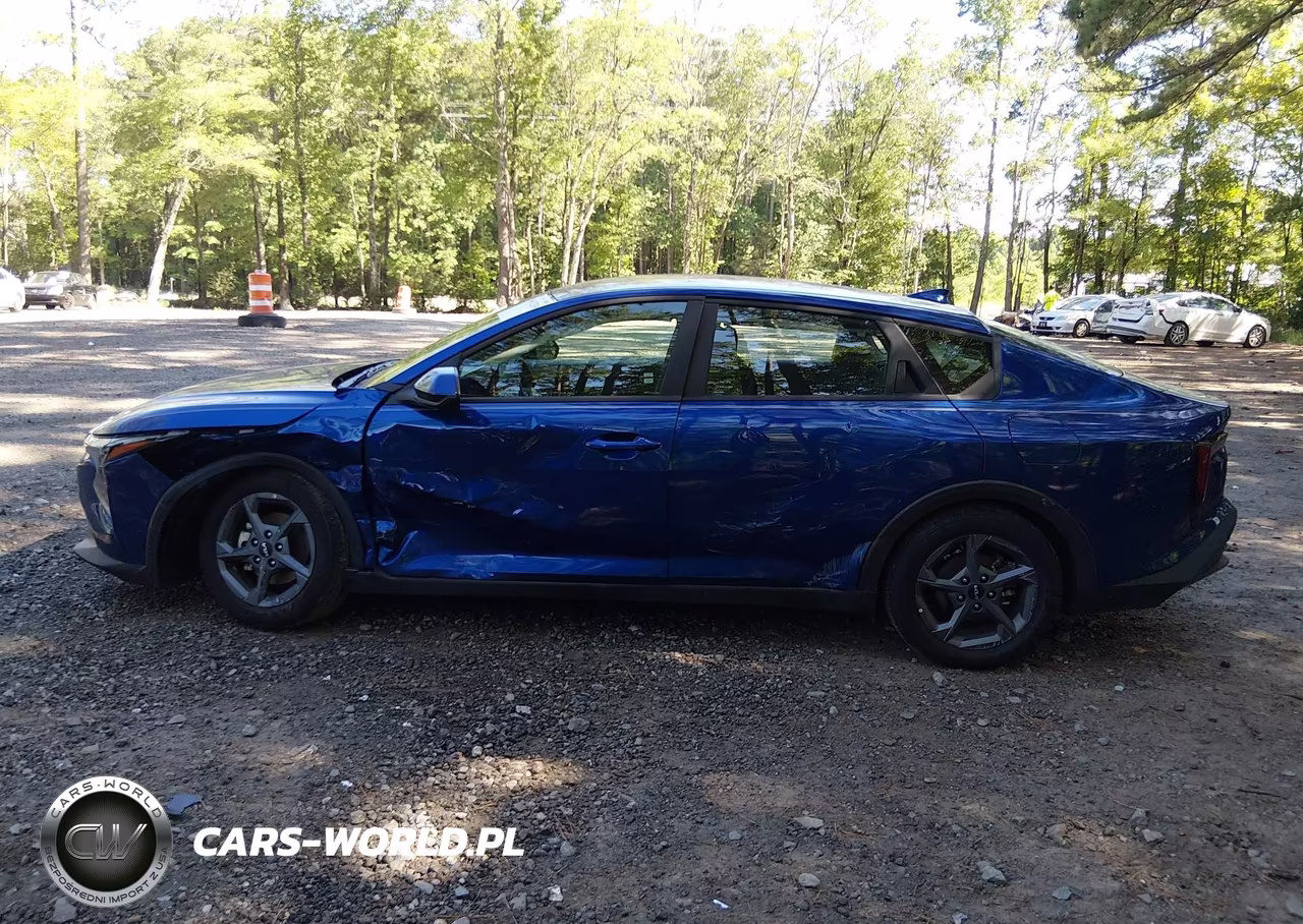 2025 Kia K4 Lxs VIN:3KPFT4DE6SE022271 - 14