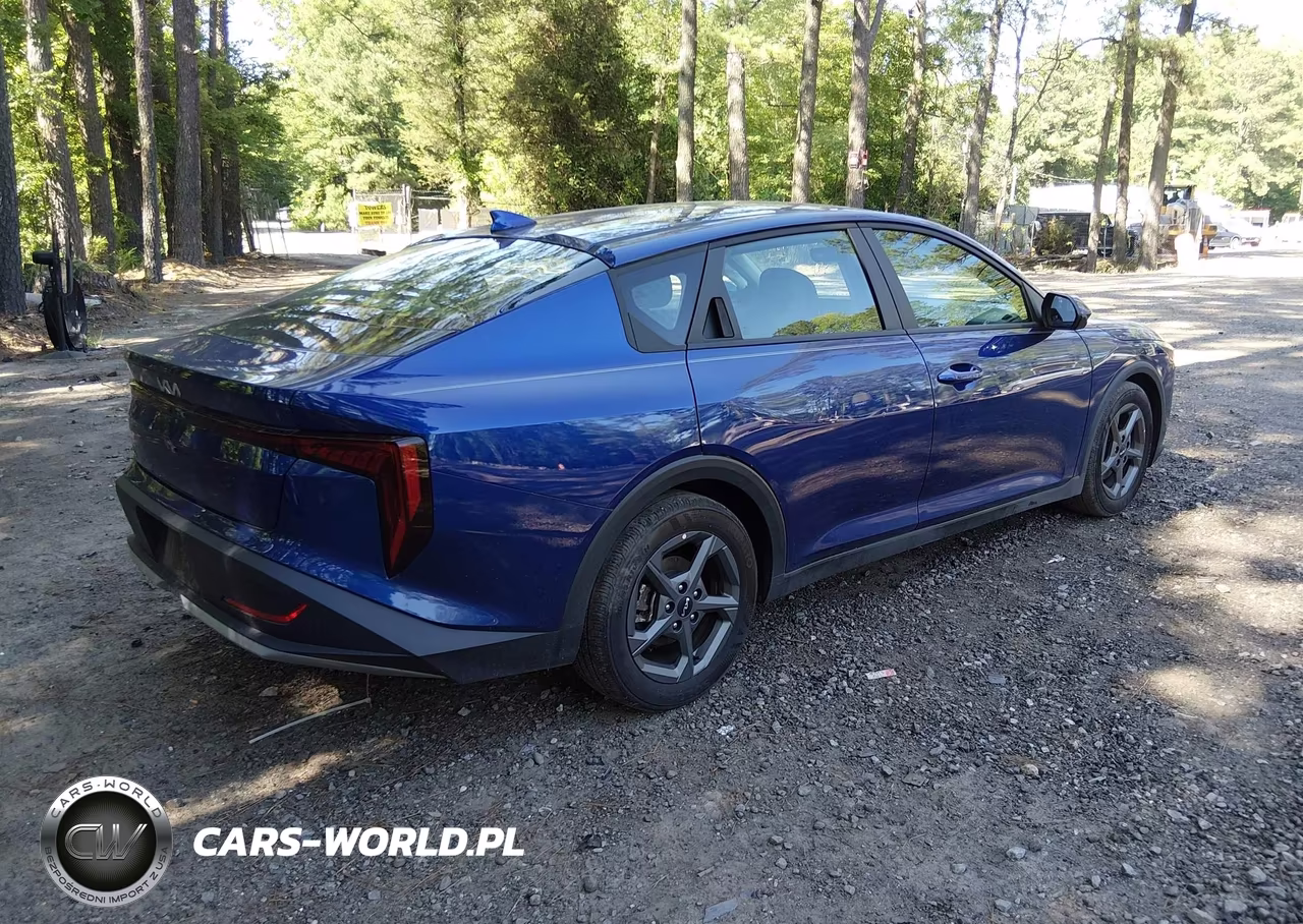 2025 Kia K4 Lxs VIN:3KPFT4DE6SE022271 - 4