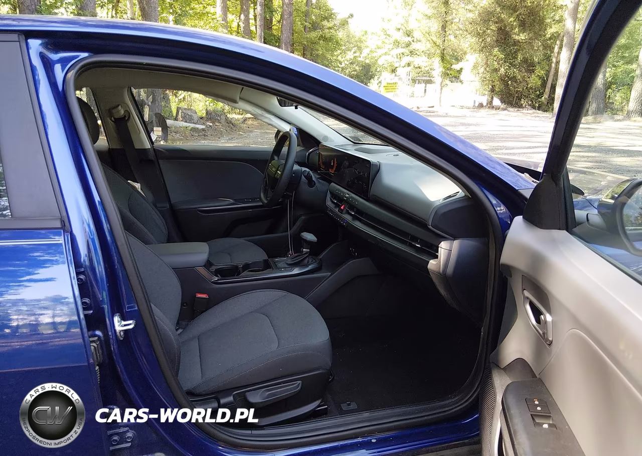 2025 Kia K4 Lxs VIN:3KPFT4DE6SE022271 - 5