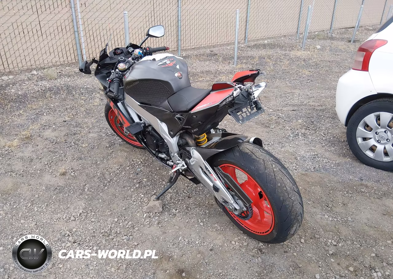 2018 Aprilia Rsv VIN:ZD4KEU002JS001212 - 3