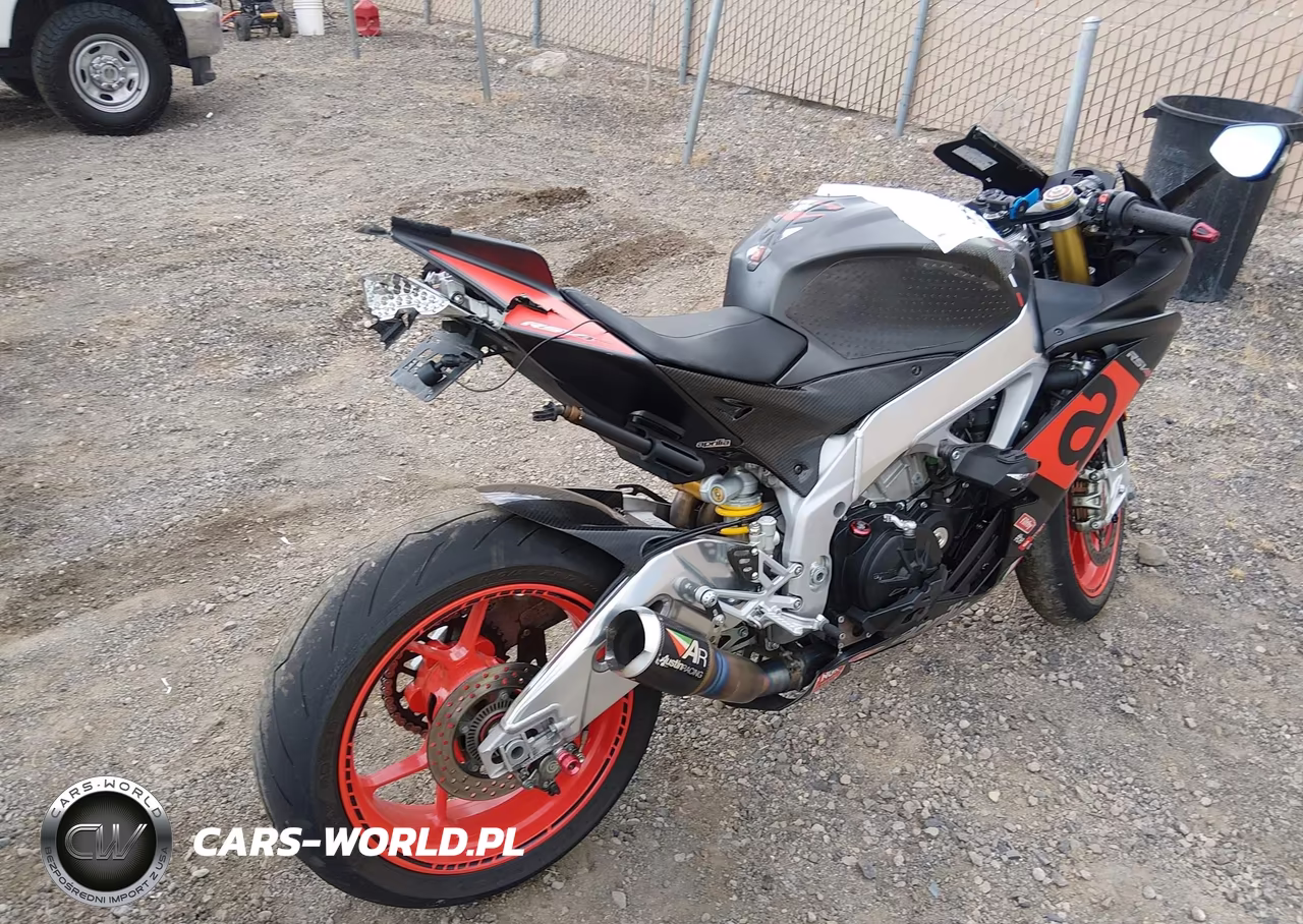 2018 Aprilia Rsv VIN:ZD4KEU002JS001212 - 4