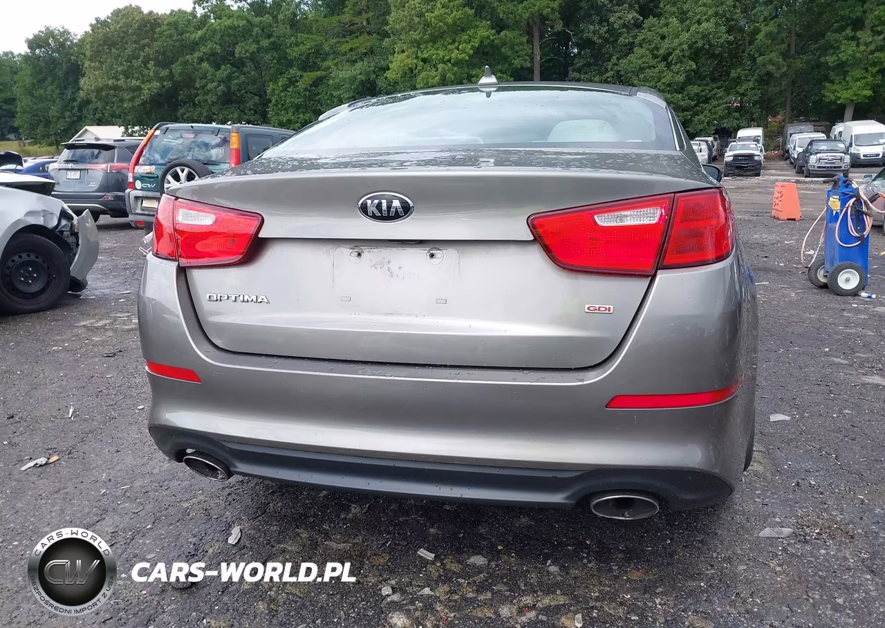 2015 Kia Optima Lx VIN:5XXGM4A79FG465793 - 16