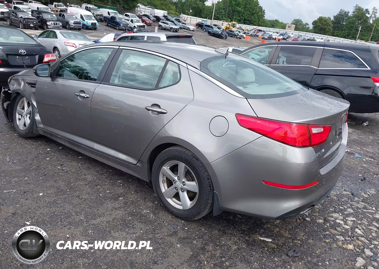 2015 Kia Optima Lx VIN:5XXGM4A79FG465793 - 3