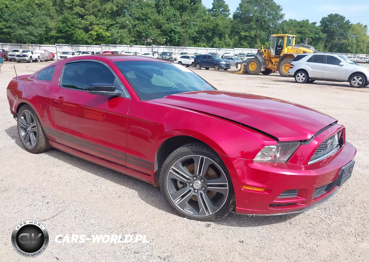 2013 Ford Mustang V6