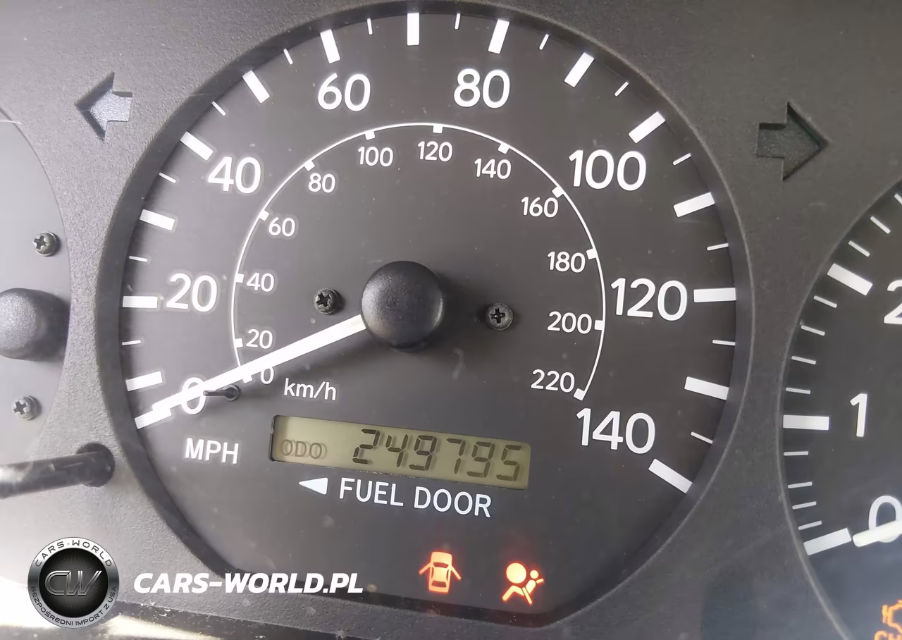 2000 Toyota Camry Le VIN:JT2BG22K9Y0468148 - 7