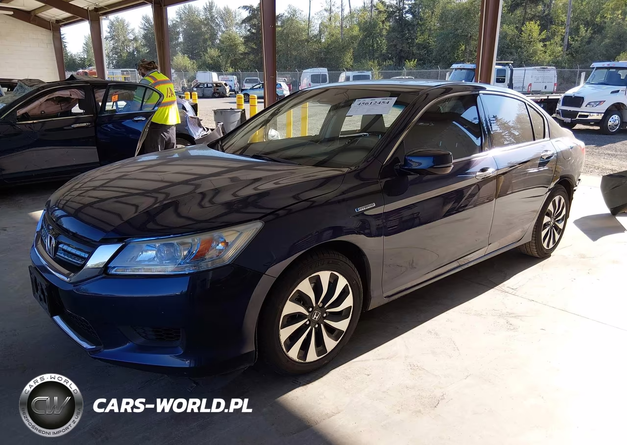 2015 Honda Accord Hybrid Touring VIN:1HGCR6F70FA014639 - 2