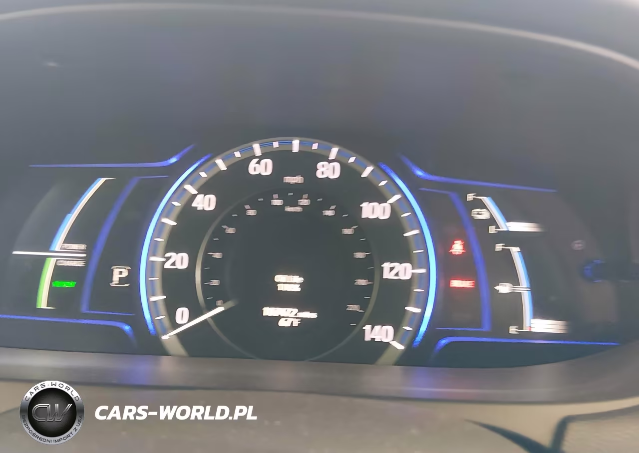 2015 Honda Accord Hybrid Touring VIN:1HGCR6F70FA014639 - 7