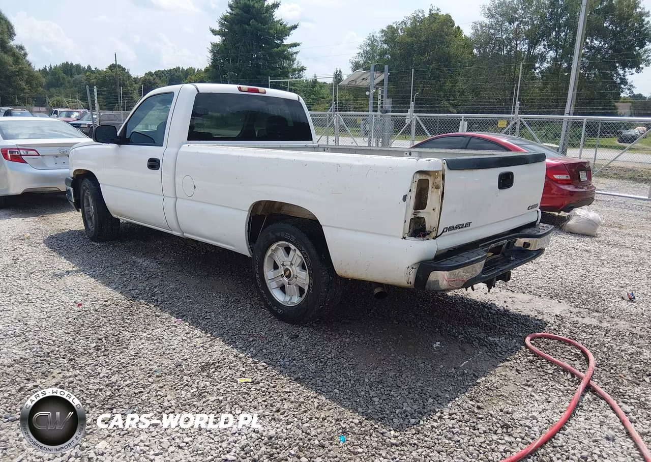 2005 Chevrolet Silverado 1500 Work Truck VIN:1GCEC14V25E102595 - 3