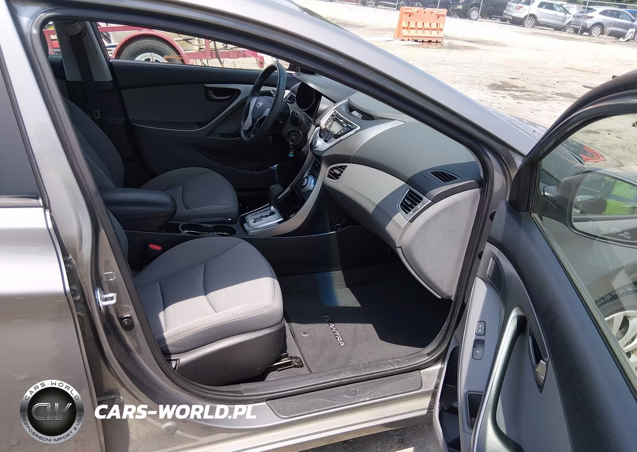 2012 Hyundai Elantra Gls VIN:5NPDH4AE6CH129119 - 5
