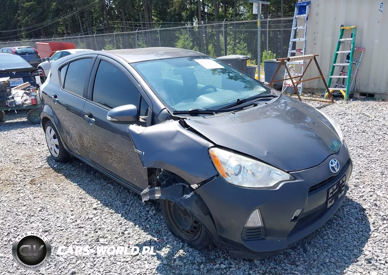 2013 Toyota Prius C Two – zdjęcie 1 z 19