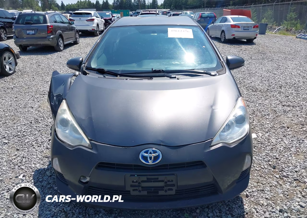 2013 Toyota Prius C Two VIN:JTDKDTB31D1539023 - 13