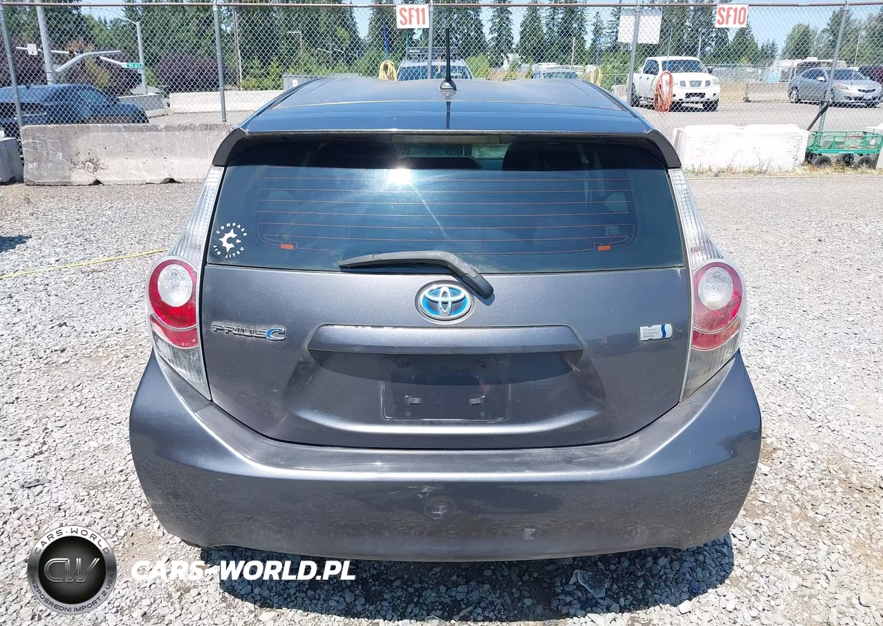 2013 Toyota Prius C Two VIN:JTDKDTB31D1539023 - 17